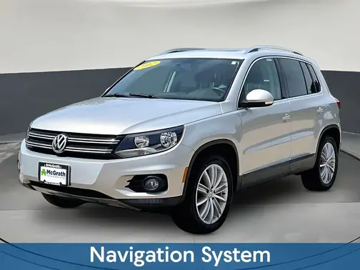Gold 2012 Volkswagen Tiguan SE