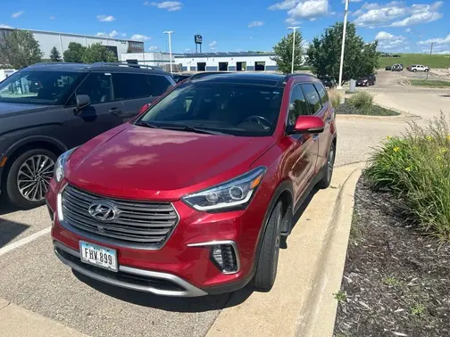 Red 2018 Hyundai SANTA FE SE Ultimate