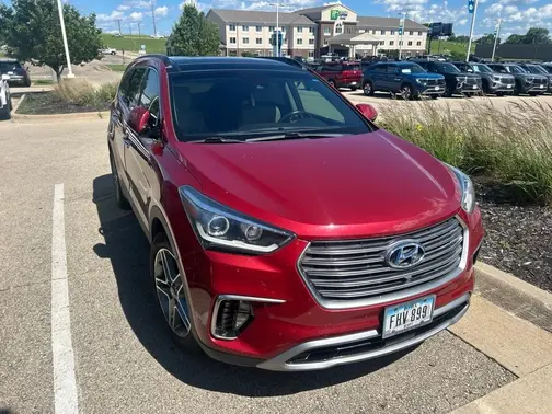 Red 2018 Hyundai SANTA FE SE Ultimate