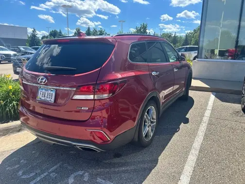 Red 2018 Hyundai SANTA FE SE Ultimate