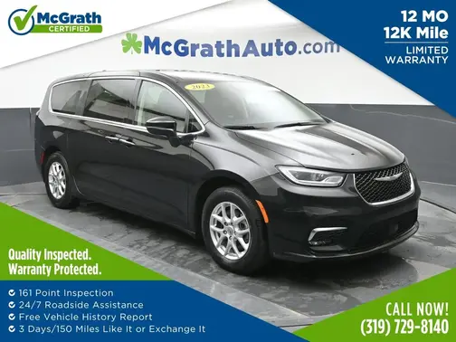 Black 2023 Chrysler Pacifica Touring L