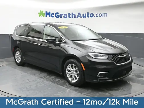 Black 2023 Chrysler Pacifica Touring L
