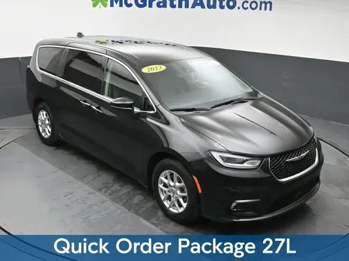 Black 2023 Chrysler Pacifica Touring L