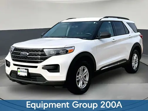 White 2023 Ford Explorer XLT