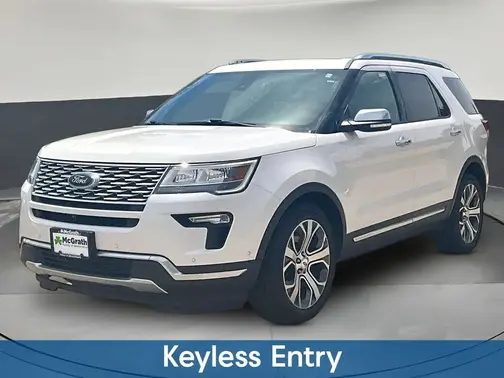 White 2018 Ford Explorer Platinum