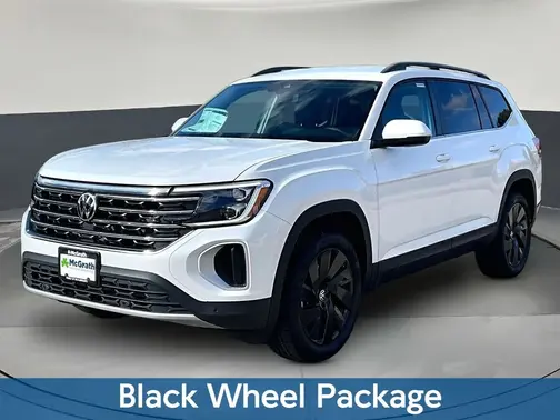 White/off-white 2026 Volkswagen Atlas 2.0T SE w/Technology