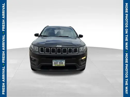 Black 2018 Jeep Compass Latitude