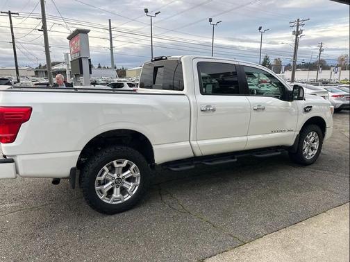 2021 Nissan Titan XD SV