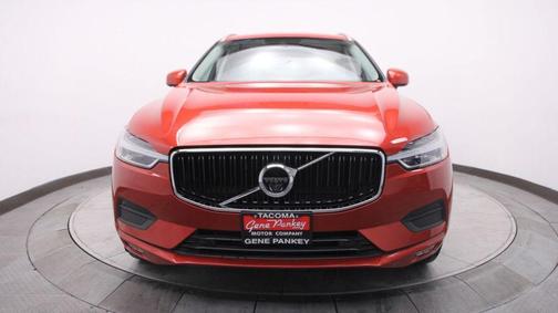 Photo 2 of 37 of 2021 Volvo XC60 T5 Momentum