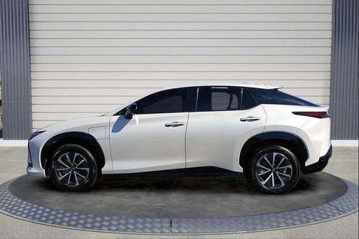 2024 Lexus RZ 300e Premium