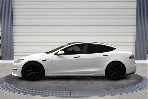 2021 Tesla Model S Plaid