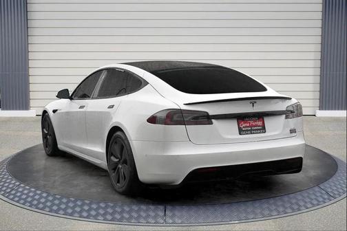 2021 Tesla Model S Plaid