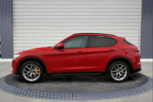 2018 Alfa Romeo Stelvio Ti Sport