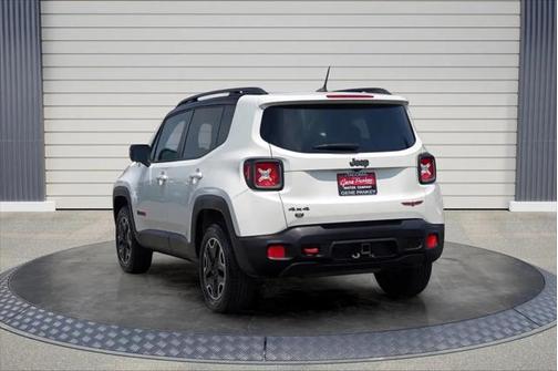 2016 Jeep Renegade Trailhawk