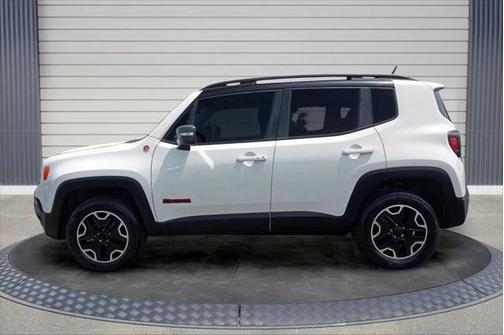 2016 Jeep Renegade Trailhawk