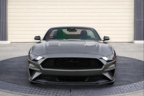 2021 Ford Mustang EcoBoost