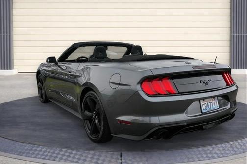 2021 Ford Mustang EcoBoost