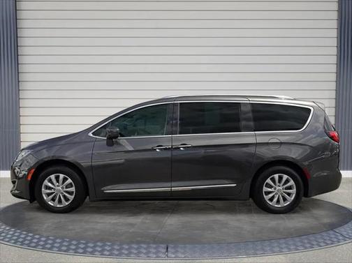 2018 Chrysler Pacifica Touring-L