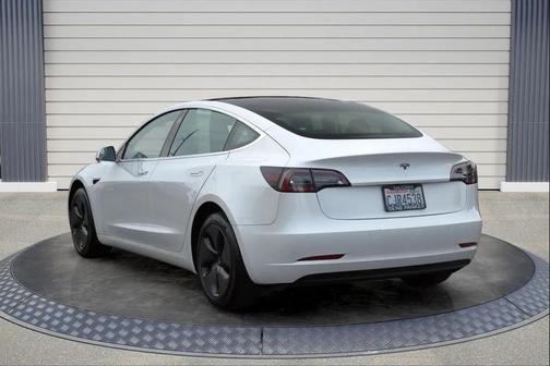2020 Tesla Model 3 Standard Range