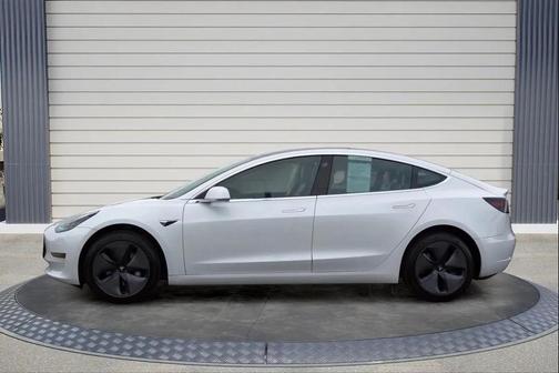 2020 Tesla Model 3 Standard Range