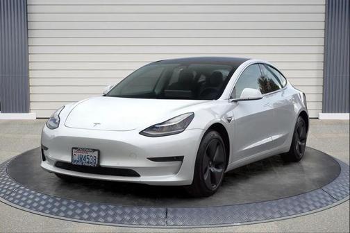 2020 Tesla Model 3 Standard Range