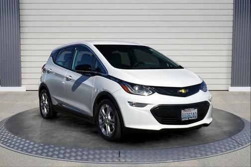 Summit White 2019 Chevrolet Bolt EV LT
