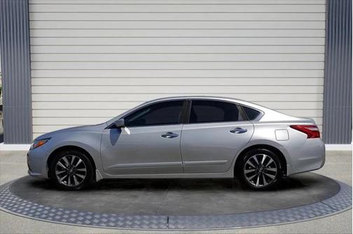 2016 Nissan Altima 2.5 SV