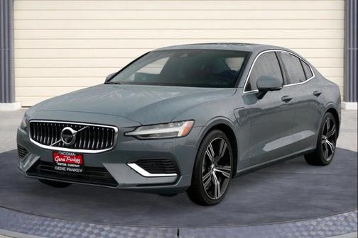 2022 Volvo S60 Recharge Plug-In Hybrid T8 Inscription