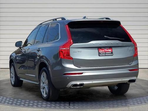 2016 Volvo XC90 Hybrid T8 Momentum