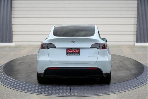 2024 Tesla Model Y Long Range Dual Motor All-Wheel Drive