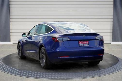 2019 Tesla Model 3 Standard Range Plus