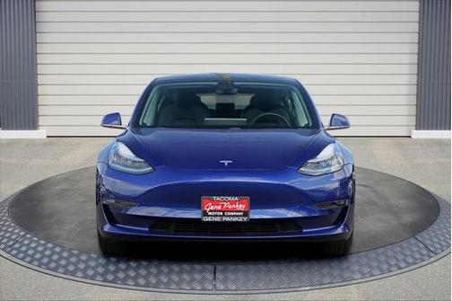 2019 Tesla Model 3 Standard Range Plus
