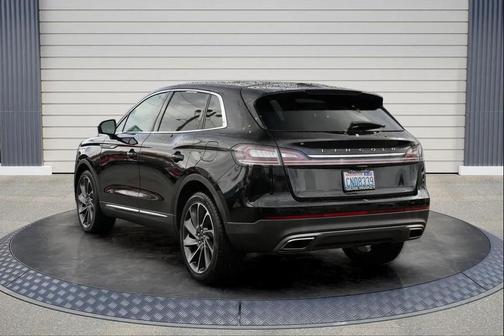 2021 Lincoln Nautilus Reserve