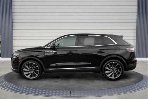 2021 Lincoln Nautilus Reserve