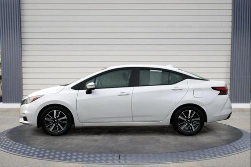 2021 Nissan Versa 1.6 SV
