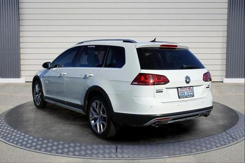2017 Volkswagen Golf Alltrack TSI SEL
