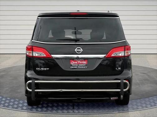 2014 Nissan Quest LE