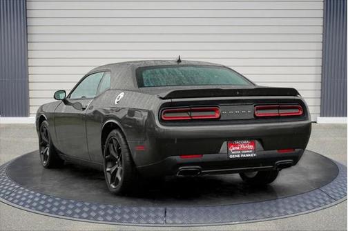 2015 Dodge Challenger SXT Plus