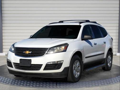 2017 Chevrolet Traverse LS