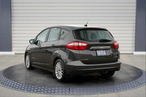 Gray 2016 Ford C-Max Hybrid SE