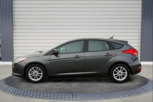 Magnetic Metallic 2018 Ford Focus SE