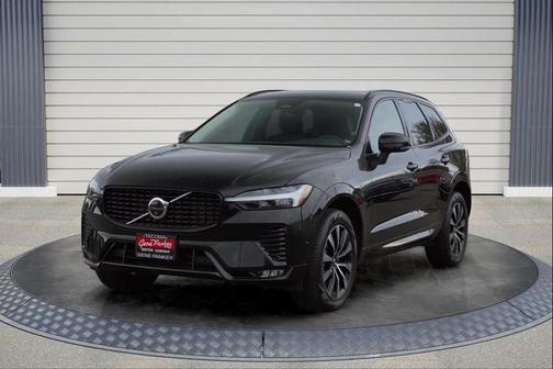 2025 Volvo XC60 B5 Plus