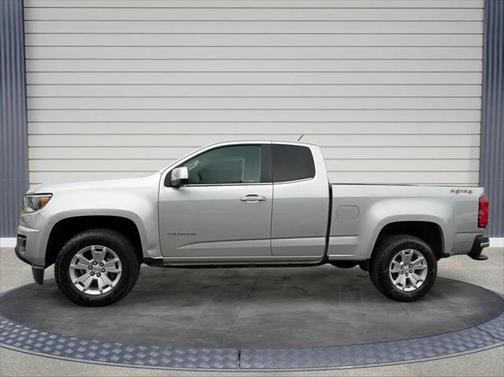 2017 Chevrolet Colorado LT