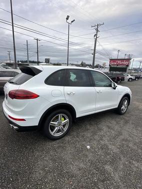 2015 Porsche Cayenne Cayenne S E-Hybrid