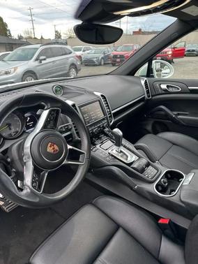 2015 Porsche Cayenne Cayenne S E-Hybrid