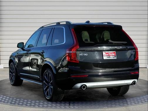 2019 Volvo XC90 T5 Momentum