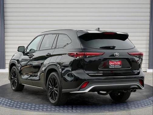 2024 Toyota Highlander XSE
