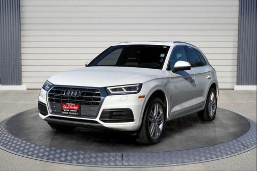 2018 Audi Q5 2.0T Premium Plus