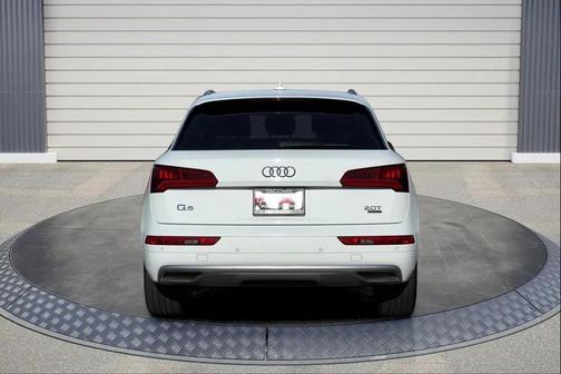 2018 Audi Q5 2.0T Premium Plus