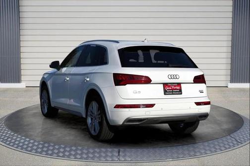 2018 Audi Q5 2.0T Premium Plus